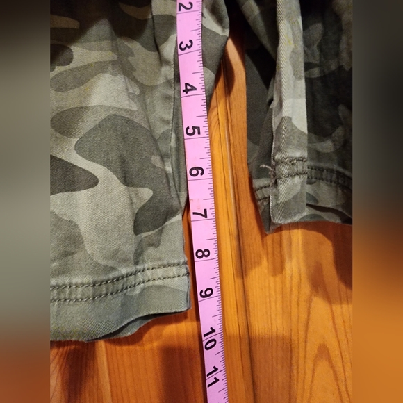 Men's George Camoflauge Shorts, Size 38 - Picture 3 of 8